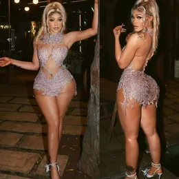 Seksi Kısa Homecoming Elbiseleri Bakın Kokteyl Elbise Halter Prom Aplike Dantel Boncuk Doğum Günü Partisi Homecoming Gowns Robe De