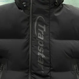 Parka 2023 Trapstar Jacket UK Luxury Designer Alta qualità 1 Hyperdrive Technical Down - Versione nera Capispalla da uomo con cappuccio Oii3