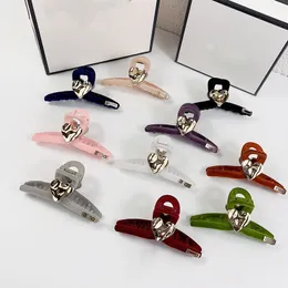 23SS Women Brand Designer Hair morsetti G Letter Candy Color Clip ad artigli geometrici piccoli Accessori per capelli clip di squalo a granchio dolce