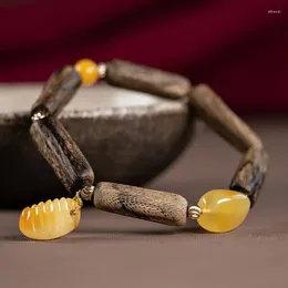 Halsbandörhängen Set Natural Dara Dry Hand String Agarwood med form av gammalt material och Tian Jade Turquoise Par Wax Armband Kvinna