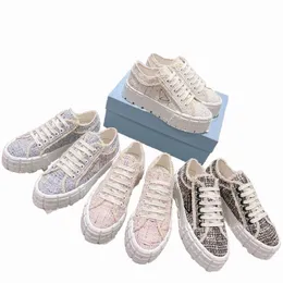 TOP Quality Thick Sole Women Flat Shoes Round Toe Lace Up Braid Female Height Increasing Causal Shoes Pr shoes Runway Designer Canvas Shoes Women