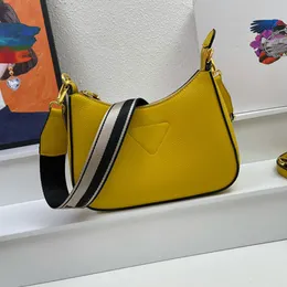 Båge crossbody påsar underarm koppling väskor messenger handväska handväska läder halv måne plånböcker triangel bokstav metall blixtlås hårdvara avtagbar rem liten plånbok