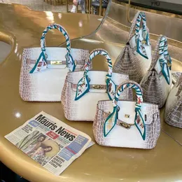 Birkinbag Aabkin Bags Designer Handbags Gu Shu Bag 2023 New Female Silk Scarf Handbag Versatile Single Shoulder Leather Messenger Straight Have Frj IQON