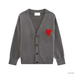 Maglione da uomo alla moda di Parigi Designer Amis De Coeur Macaron Love Jacquard Cardigan per uomo e donna Top 123 7bh6