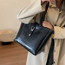 Axelväskor handväskor 2023 färg stor kapacitet kvinnors soulder väska tygväska sten paern andbag pu big and bagcatlin_fashion_bags