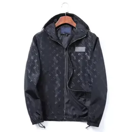 デザイナーメンズジャケットスプリングと秋のウィンドランナーティーファッションフード付きスポーツウィンドブレーカーカジュアルジッパージャケット衣類新しい01
