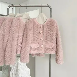 Abrigo fragante de piel rosa dulce para mujer, Tops cortos gruesos, cálidos y respetuosos con el medio ambiente, Parkas de felpa 2023