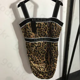 Abito sexy con stampa leopardata Abito da donna slim elasticizzato con slip Abito senza maniche di design Abito da donna con gonna a vita alta