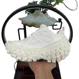 New 2023 Men Women designer Outdoor Shoes Platform Defender Sneakers Beige Black Tire Shoe STARS LOVES Trainers Sports With Dust bag 36-45