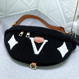 Luksusowy projektant torby talii crossbody damska torba na piersi zima misia designerka torba komórkowa woreczka dla kobiet futrzana talia torba na ramię portfel na ramię