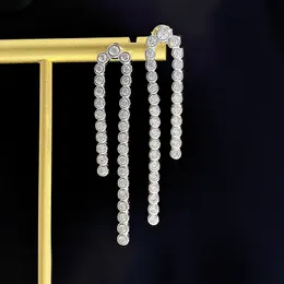 Tassels Moissanite Diamond Dangle Earring 100% Real 925 Sterling Srebrne Kolczyki ślubne dla kobiet Prezent biżuterii zaręczynowej