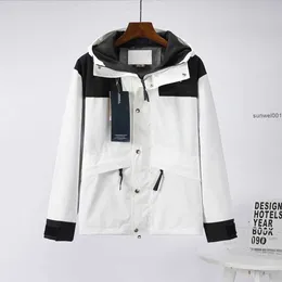 Jaquetas masculinas Designer Unisex Windbreakers Mulheres Retro Snow Mountain Impermeável À Prova de Vento Respirável Ajustável Hoodie Casal Roupas Casacos 4RQ8