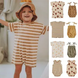 Rompers Baby Romper Summer Infant Boys One Fute Botton Tosit Kids Bodysuits Krótkie rękawe Body Urodzone ubrania dla dzieci Zestaw 231108