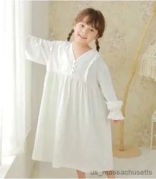 Pyjamas Spring Children Girl Loose Dress Princess Sleepwear Sleepshirts Vintage V Neck Nightgowns.Victorian Kid Pajamas Nightdress 11T R231108