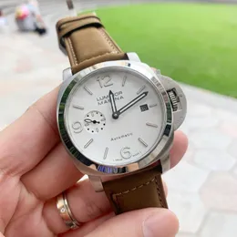 2023 새로운 고품질 최고 브랜드 Panerax Luminors Man Wristwatch Series Luxury Mens Watch Sapphire Mirror Designer Movement Automatic Mechanical Watches Montre