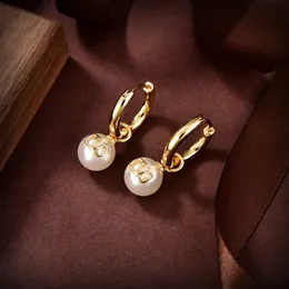 Woman Charm Earrings V Earing Designer Stud Pearl Orecchini Fashion Luxury Vlogo ewelry Hoop Women Ohrringe 786ds