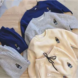 Barntrakten Fleece Children Clothing Set 2023 Nya vinter Baby Boys kläder Två stycke Set tryck långärmad hoodie Top Pant Outfit Sweatsuit