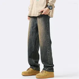 メンズジーンズの服レトロY2Kソリッドカラーストレートパンツ洗浄されたゆるいボタンポケットスプリングと秋のズボンA032