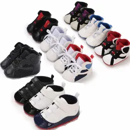 Babyskor designer pojke sneakers flicka spjälsäng nyfödda första vandrare mode spädbarn stövlar med box snörning jumpman tofflor småbarn varma skor