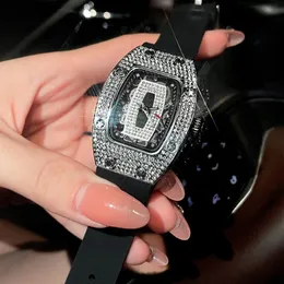 Kadın Saatleri Lüks Marka Kadınlar Silikon Strap Sports Quartz Watch Girl's Diamond Wristwatch Reloj Mujer Elegante 231107