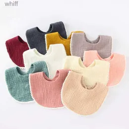 Bibs Burp Cloths Cotton Gauze Ruffle Baby Bibs 단색 신생아 수유 타액 타월 도역 소년 소녀 스냅 버튼 버프 천 아기 침포 bibl231108