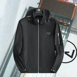 Herrenjacken Designer PR101 Iron Dreieck Emblem Männer Sport Jacke winddicht und regenfeste Reißverschlüsse Kapuze mit Kapuzenmantel.