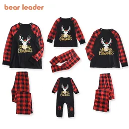 Family Matching Outfits Bear Leader Christmas Father Mother Kids Clothes TopPants Family Matching Outfit Lattice Xmas Sleepwear Pj's Set Baby Romper 231107