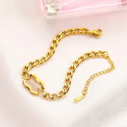 Colar de estilos clássicos colares de pulseira de bracelete festas de aniversário feminino jóias familiares Conjunto de joias de rua Brand de alta qualidade Bracelet 18K colar pendente de ouro 18k