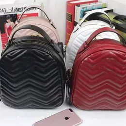 2021 NEW high-quality Women men Backpacks luxurys designers bags 2021 High Quality School Shoulder Bag Fashion handbags Travel Pac2828