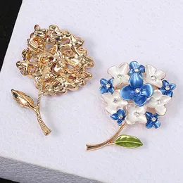 Hydrangea Flower Brooches For Women Bouquet Flower Ladies Sweater Collar Lapel Badge Pin Wedding Jewelry Gift