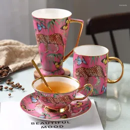 Mugs Jungle Bone China Coffee Cup Set European Small Luxury Mug Large Capacity Water Tumbler Cups Canecas