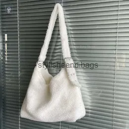 Shoulder Bags Handbags Soft Plush Messenger Bags Winter Lamb Fur Ladies Shoulder Bag Large Capacity Female Casual Totestylisheendibags