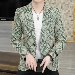 Herrenanzüge DYBZACQ Frühlingsbedruckte koreanische Mode Modischer Besatzmantel Junger Gastgeber INS Einzeljacke M-4XL