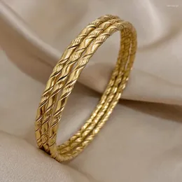 Bangle 3pcs Gold Color Twist Bransoletka ze stali nierdzewnej Chic Classic Tybetan Buddha Złotymi Ułoczonymi Banlesem dla kobiet