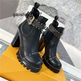 Och Vittonly Luxury Designer Iconic Star Trail Ankle Boots Treaded Rubber Patent Canvas Lvlies Läder High Heel Chunky Lace Up Martin Louisity Ladys Winter SN 5jap