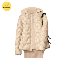 Ultra Light Down Jacket w stylu Uniqlo. Z kapturem z dzianiny. Nowy trend.