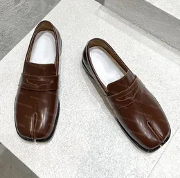 Designer tabi mocassini scarpe da uomo womnen split sandalo lussuoso moda margiela loafer tabi derbies scarpe 76d