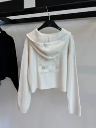 Tasarımcı Kadın Siyah Beyaz Kazak Ceket Fermuarı Kapalı Geri Kabartmalı Logo Kısa Kapşonlu Hırka Palto Saf Pamuk Üstü