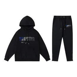 Tuta da uomo con cappuccio Trapstar Set da donna Designer Lettera ricamata Lusso Nero Bianco Grigio Arcobaleno Colore Sport estivi Moda Cordoncino di cotone Abbigliamento a maniche corte