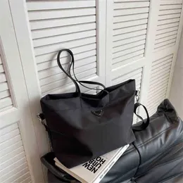 Designerväska 2023 Summer Tote 20% rabatt på Hot Short Men's Travel Stora Waiting For Delivery Shopping Sport Yoga