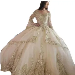 2023 Sexy Champagne Gold Quinceanera Dresses Sequined Ball Gown Off Shoulder Lace Sequins Appliques Plus Size Sweet 16 Zipper Back Formal Party Prom Evening Gowns