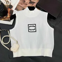 Luxury designer's new men's women's short sleeved sportswear set Spring/Summer New Solid Color Half High Neck Pullover Black and White Sleeveless T-Shirt Vest ins