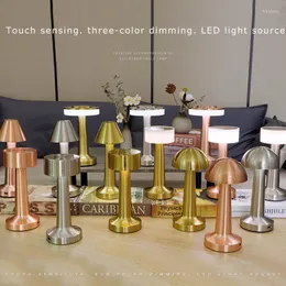 مصابيح طاولة رجعية مصباح معدني لمسة ديكور للبار القهوة اللاسلكية LED LED قابلة للشحن أضواء الليل