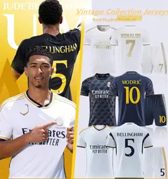 08 17 18 09 06 07 Maglie da calcio retrò BELLINGHAM VINI JR KROOS T-shirt da calcio a maniche lunghe Real Madrid CAMAVINGA Rodrygo MODRIC Camisetas Kit da uomo Uniformi fanclub