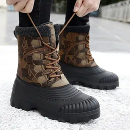 Stövlar Vintern Snow Midcalf Duck för män Varmt utomhusvattentät jaktarbetande Mens Camouflage Shoes 231108