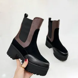Lüks bayan tasarımcı botları baskı Martin patik platformu işyeri bot botu bayan kahverengi siyah beyaz ayak bileği botları kış ayakkabıları 35-41