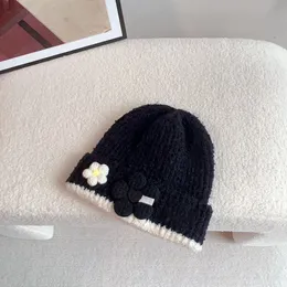Tasarımcı Marka Kadın Beanie Hat Kadın Sonbahar ve Kış Küçük Koku Tarzı Yeni Sıcak Moda All Maç Mektubu Örme Şapka MH1