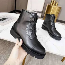 Fashion Boots Casual Women Luxury Design Winter Warm Heel Snow Leather Thick soled Sock Boots 01-025 valentinolies Q4V4