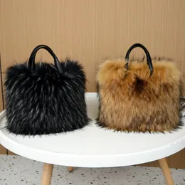 Evening Bags Luxury Design Women's Faux Fur Handbag Winter Soft and Fluffy Large Capacity Tote Bag High Quality Pu Splicing Shopper Purses 231108