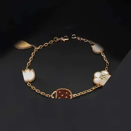 مصمم المجوهرات أربعة clover Designerversion v Golden Seven Star Ladybug Bracelet Necklace Ear Braclace